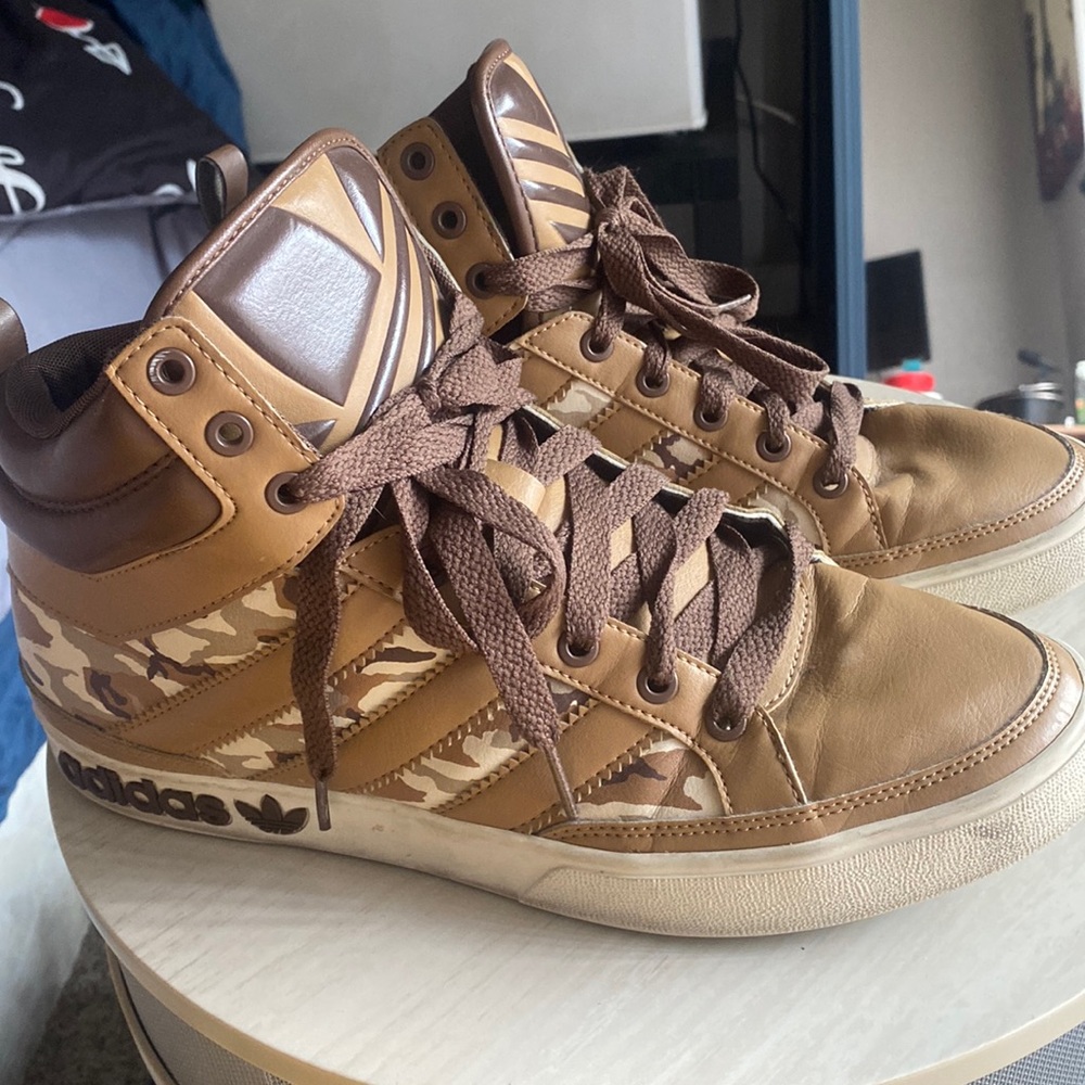 Adidas camo khaki and brown